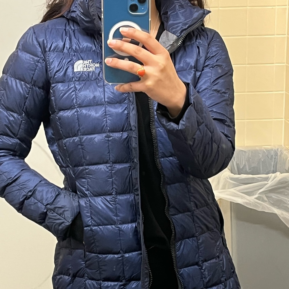 Women’s North Face Jacket-XS